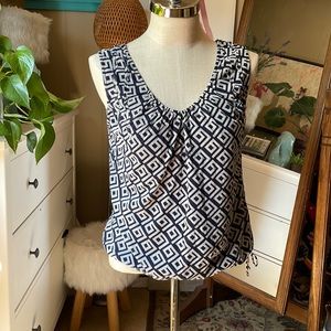 Geometric tank